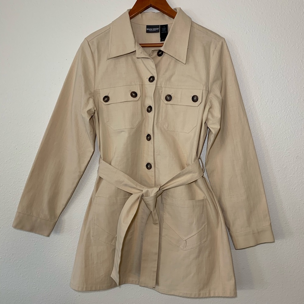 Bisou Bisou camel belted trench coat